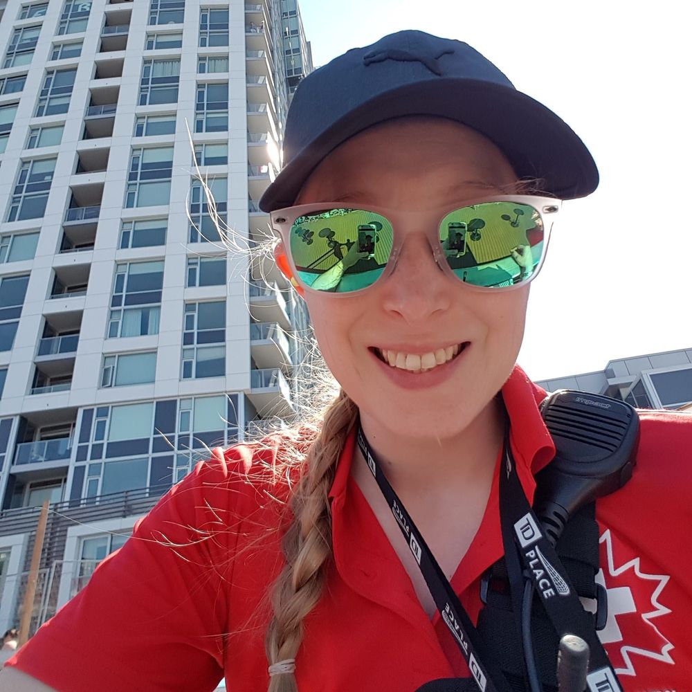 Meet your Posher, Tova